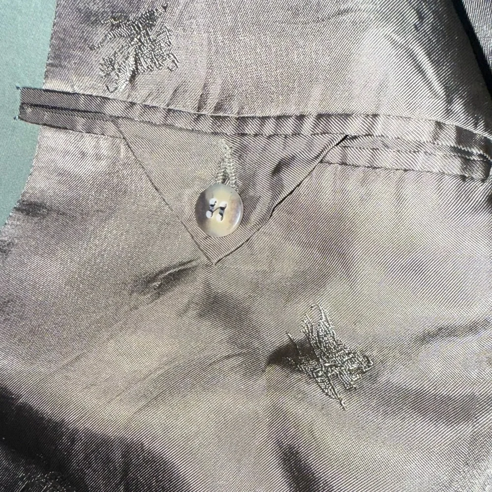Burberry. Men’s 100% Cotton, 3 Button, Olive Green Blazer. 46